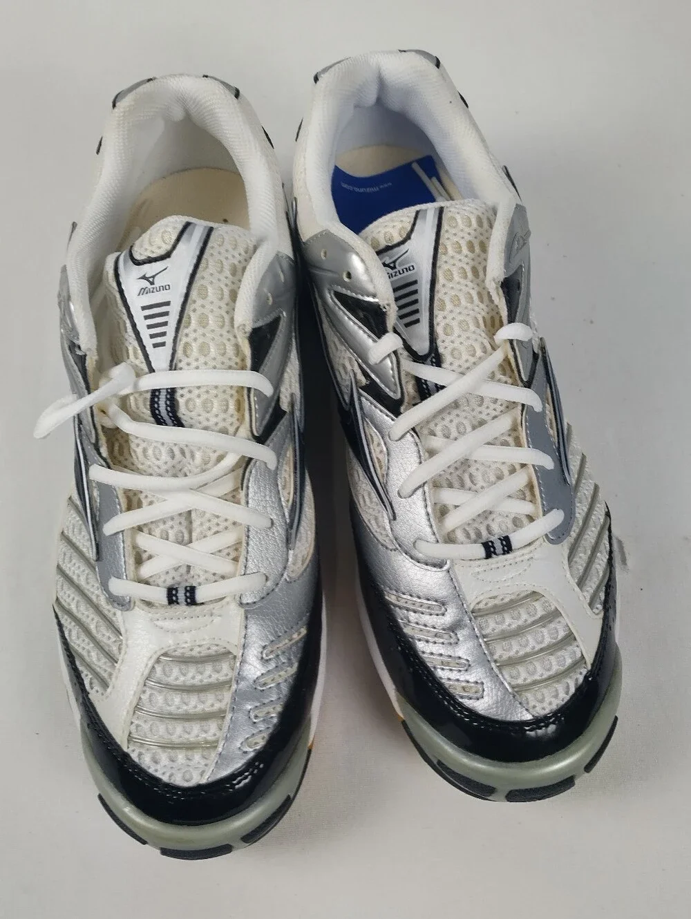 Mizuno Women's Size 12 Wave Lightning 6 Volleyball Shoes White Silver Black New